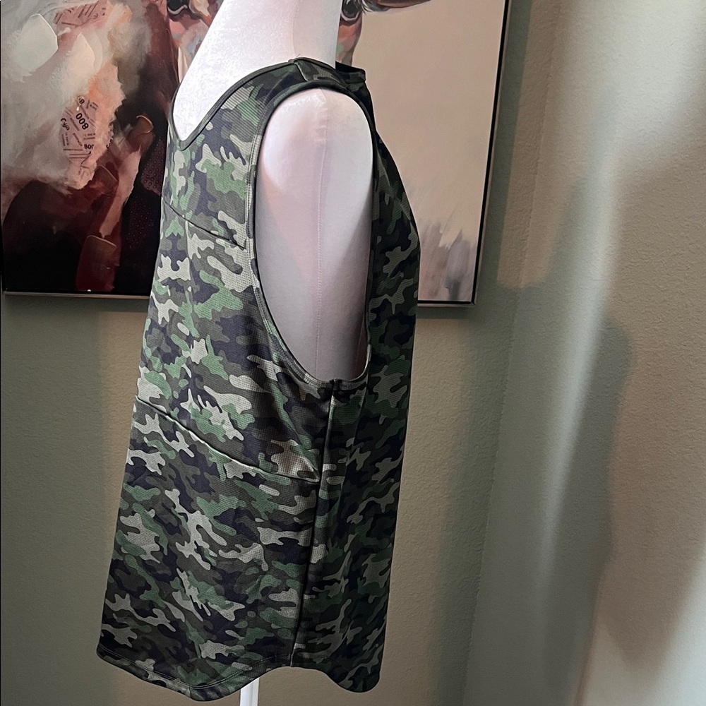BYLT Basics Green Camo Sleeveless Tank - Picture 3 of 7